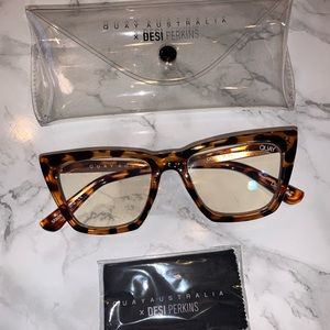Quay x desi Perkins don’t @ me cat eye glasses